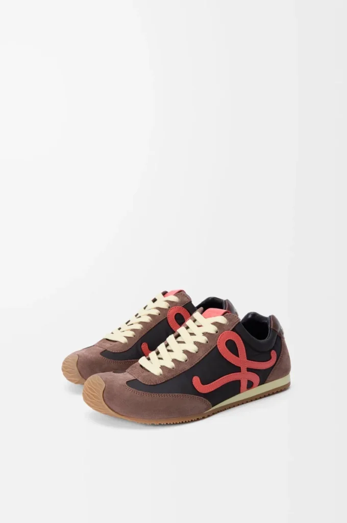 Naylon ve dana derisinden üretilmiş Ballet Runner 2.0 Çikolata/Mercan/Sarı