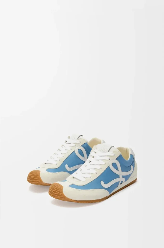 Naylon ve dana derisinden üretilmiş Ballet Runner 2.0 Mavi/Beyaz/Yumuşak Beyaz
