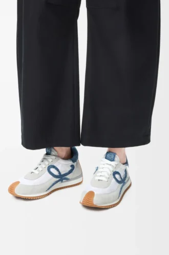 Naylon ve süetten Flow Runner 2.0 Beyaz/Açık Denim