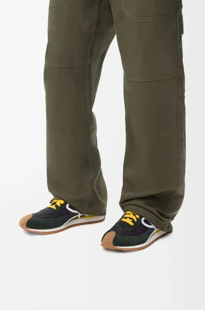 Naylon ve süetten Flow Runner 2.0 Siyah/Beyaz/Haki