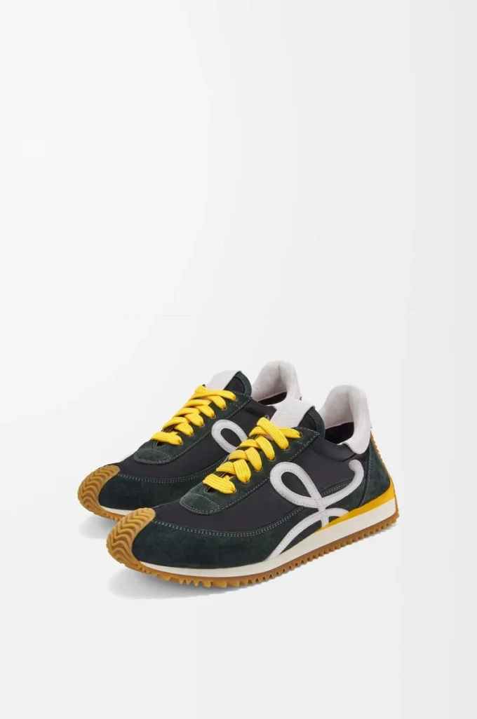 Naylon ve süetten Flow Runner 2.0 Siyah/Beyaz/Haki