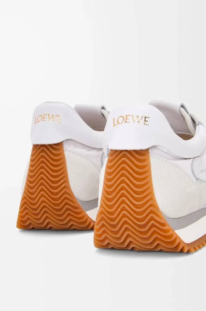 Naylon ve süetten Flow Runner Beyaz