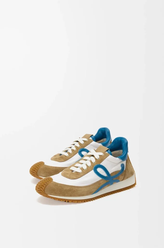Naylon ve süetten üretilmiş Flow Runner 2.0 Sand/Blue/White