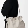 Panta orta boy Flamenco clutch, parlak dana derisi, Light Ghost