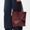 Parlak dana derisinden orta boy Puzzle Fold çanta, koyu bordo
