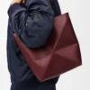 Parlak dana derisinden orta boy Puzzle Fold çanta, koyu bordo