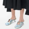 Pebble Soft mule, baskılı nappa kuzu derisi, Yumuşak Beyaz/Mavi