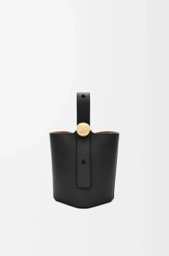 Pürüzsüz dana derisinden Mini Pebble kova çanta, Siyah