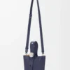Pürüzsüz dana derisinden üretilmiş Mini Pebble kova çanta, Abyss Blue