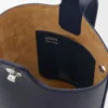 Pürüzsüz dana derisinden üretilmiş Mini Pebble kova çanta, Abyss Blue