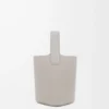 Pürüzsüz dana derisinden üretilmiş Mini Pebble kova çanta Shell Grey