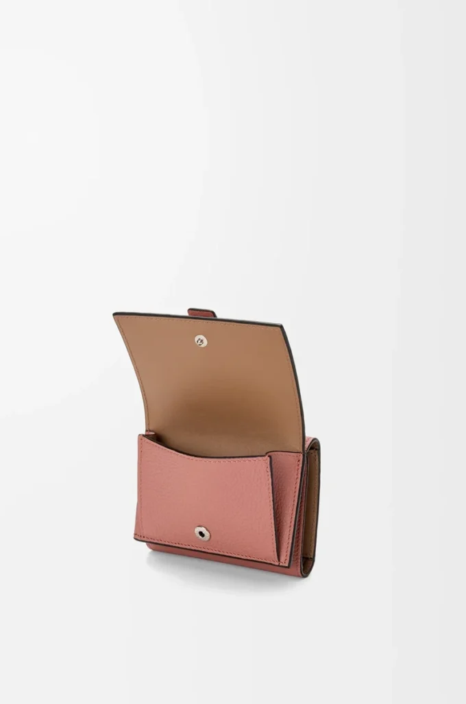 Yumuşak damarlı dana derisinden üç katlı cüzdan Blush/Mahogany