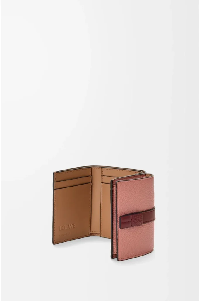 Yumuşak damarlı dana derisinden üç katlı cüzdan Blush/Mahogany