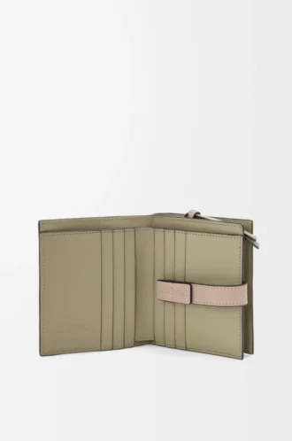 Yumuşak damarlı dana derisinden kompakt fermuarlı cüzdan Frozen/Clay