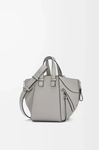 Yumuşak damarlı dana derisinden kompakt hamak çanta Pearl Grey