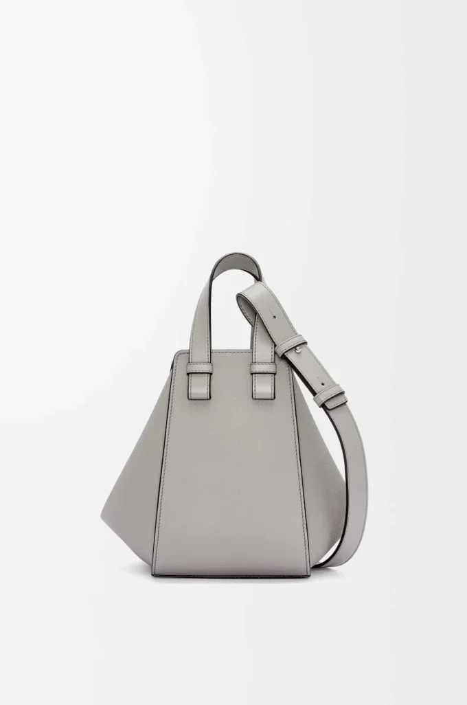 Yumuşak damarlı dana derisinden kompakt hamak çanta Pearl Grey
