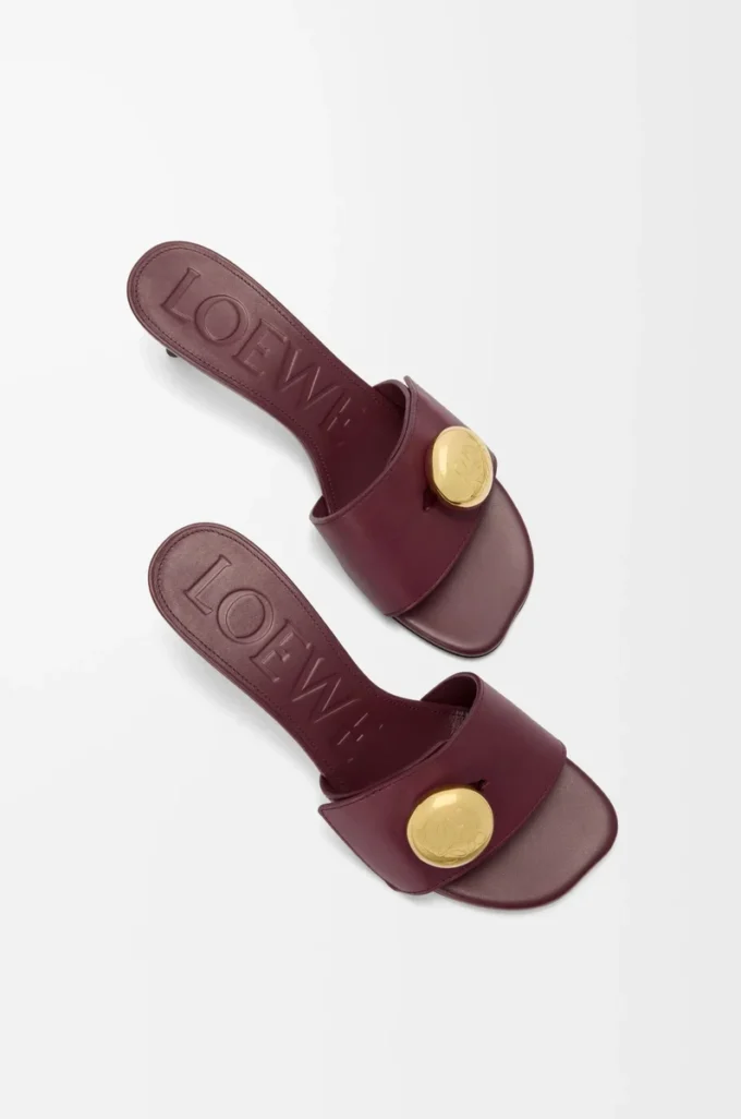 Yumuşak dana derisinden üretilmiş Pebble terlik, bordo