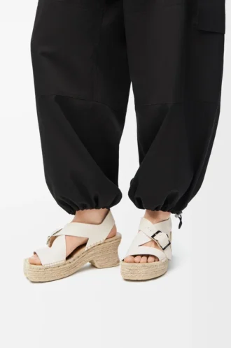 Yumuşak dana derisinden yapılmış petal espadrille platform sandalet    Beyaz