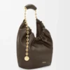 Yumuşak nappa kuzu derisinden küçük Squeeze çanta Çikolata